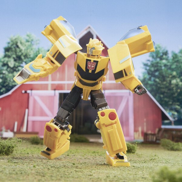 Transformers EarthSpark Deluxe Bumblebee Image  (15 of 74)